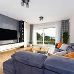 Schone Mit Pool- Meerblick- By Interhome Case de vacanță