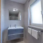 Schone Mit Pool- Meerblick- By Interhome *