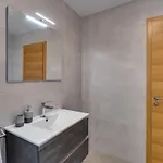 Schone Mit Pool- Meerblick- By Interhome Case de vacanță