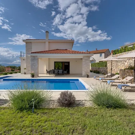 Feriehus Schone Mit Pool- Meerblick- By Interhome *