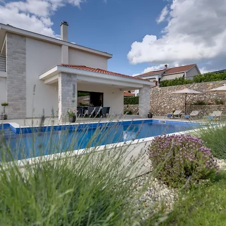 Feriehus Schone Mit Pool- Meerblick- By Interhome