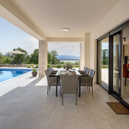 Tatil Evi Schone Mit Pool- Meerblick- By Interhome *