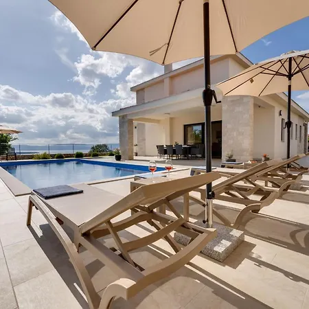 Schone Mit Pool- Meerblick- By Interhome * Sveti Vid-Miholjice